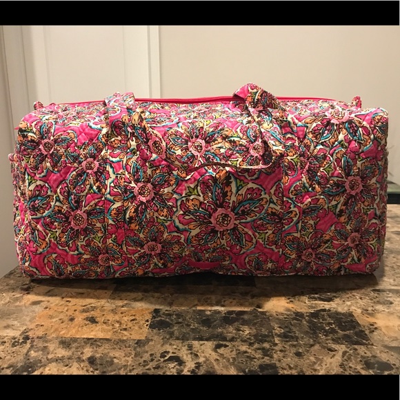 Vera Bradley Handbags - NWT Vera Bradley Large Traveler - Sunburst